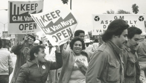 GM-rally-women-holding-signs
